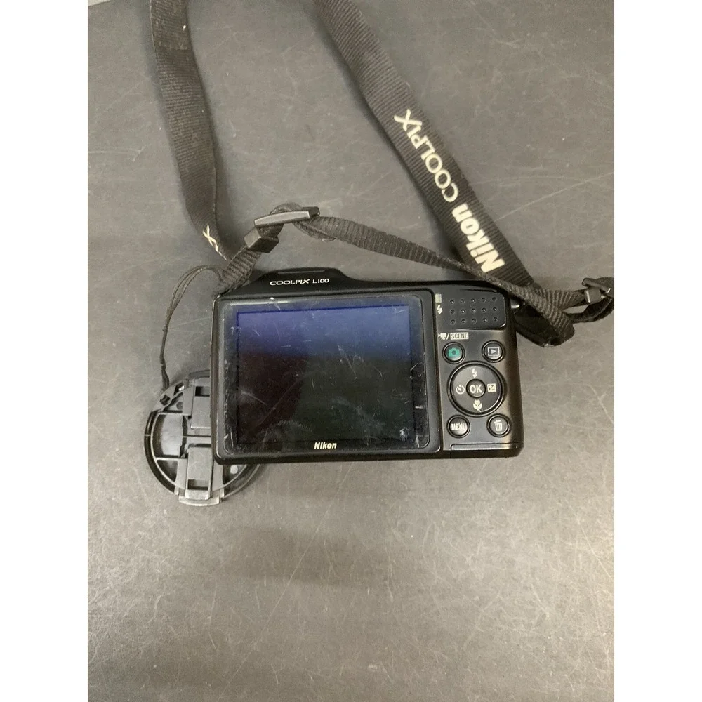 Nikon coolpix l100